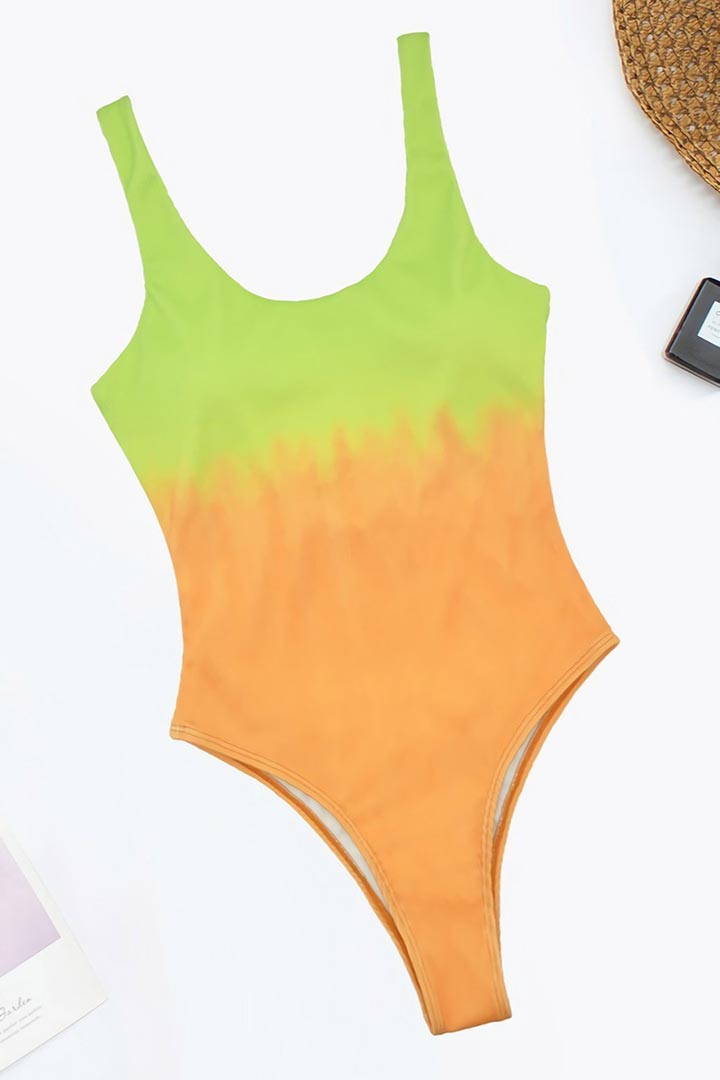 صورة طقم سباحة من قطعة واحدة بظهر مكشوف وتصميم منقوش متدرج اللون - برتقالي/أصفر متدرج