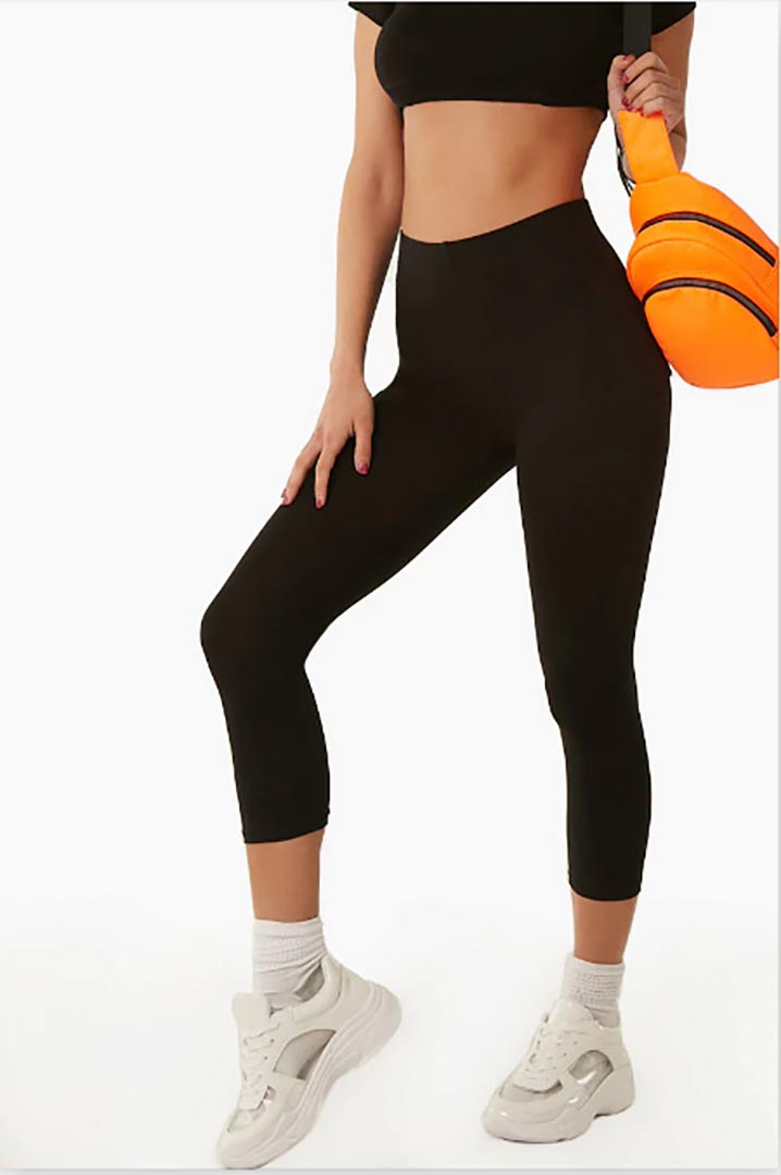 Picture of Slim Capri Yoga Pants -Black