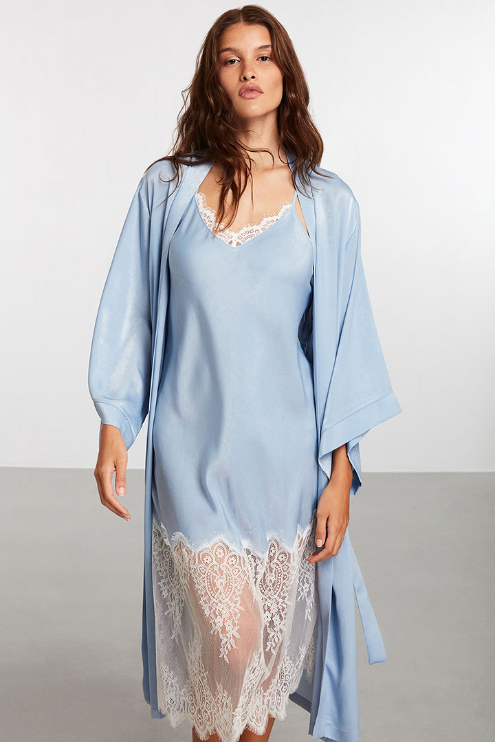 Picture of Blue Lace Detailed Satin Dressing Gown Set