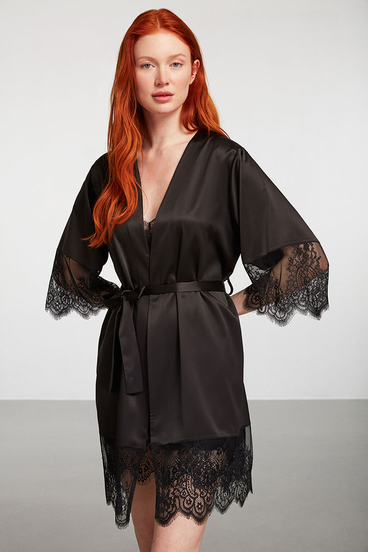 Picture of The Perfect Pair: Robe & Chemise Set - Black