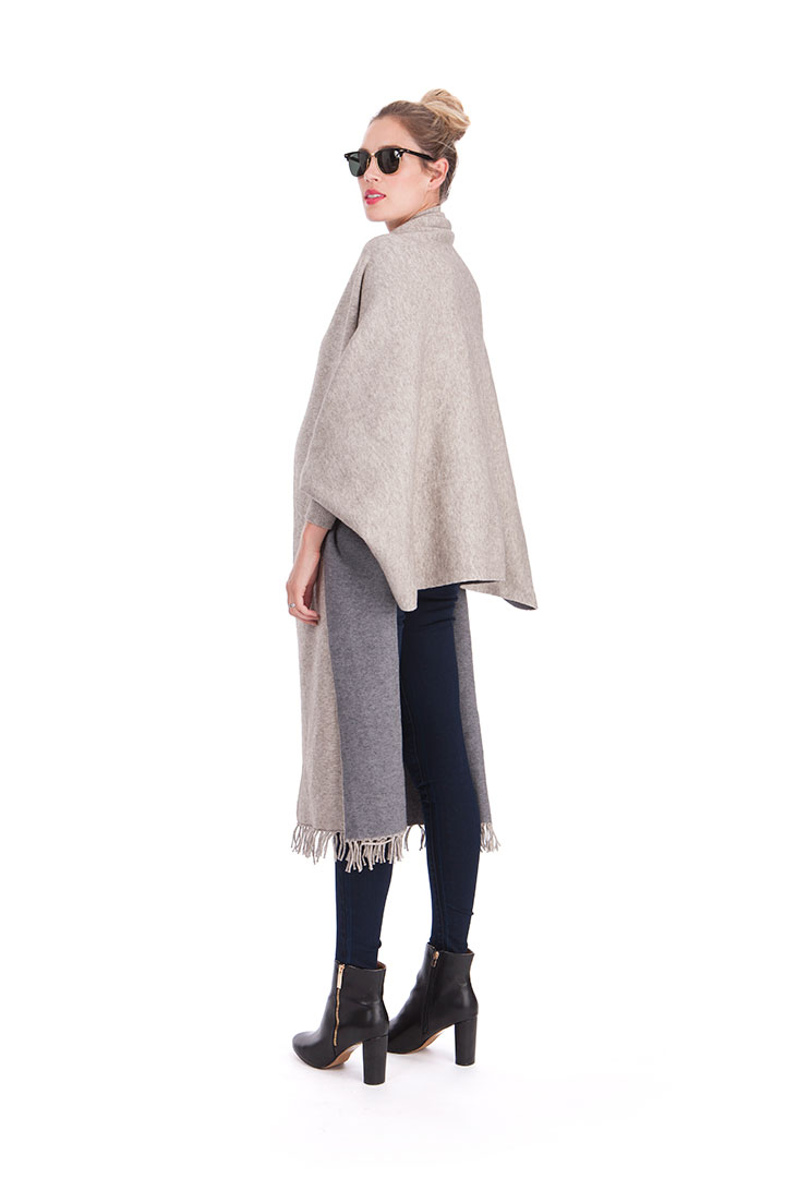 Picture of Rudy Sleeved Scarf - Sand Grey